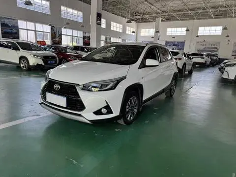 Toyota YARIS L 2022