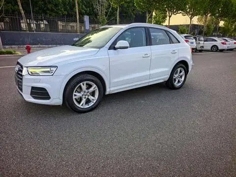 Audi Q3 2016 — фото 1