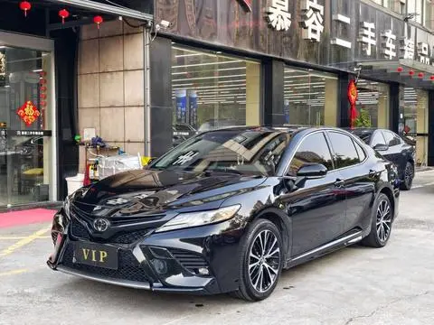 Toyota Camry 2019