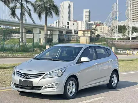 Hyundai Reina 2014
