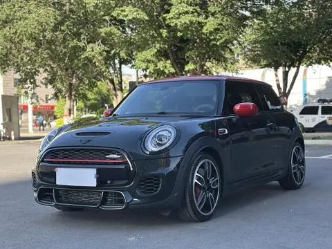 MINI JCW 2021