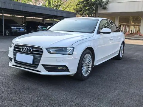 Audi A4L 2015