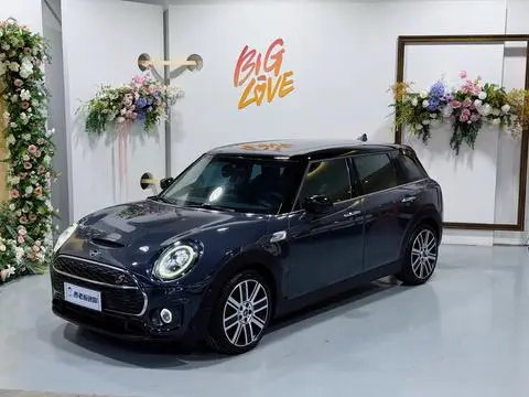 MINI CLUBMAN 2019