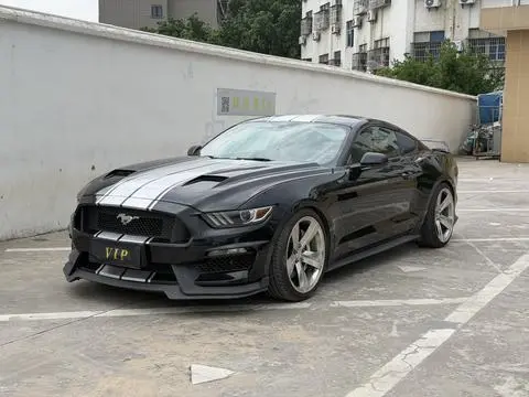 Ford Mustang 2016 — фото 1