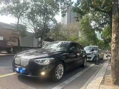 BMW 1 Series 2012 — фото 1