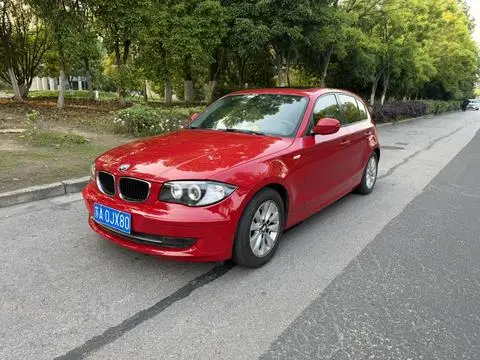 BMW 1 Series 2011 — фото 1