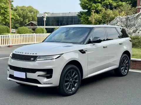 Land Rover 揽胜运动 2023 — фото 1