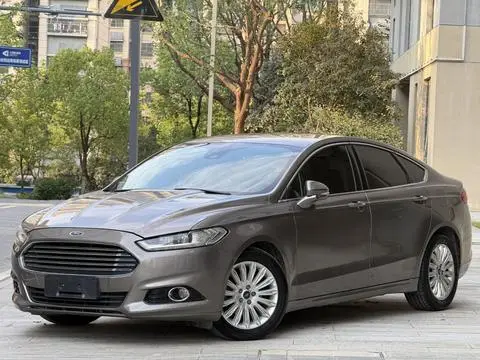 Ford 蒙迪欧 2013