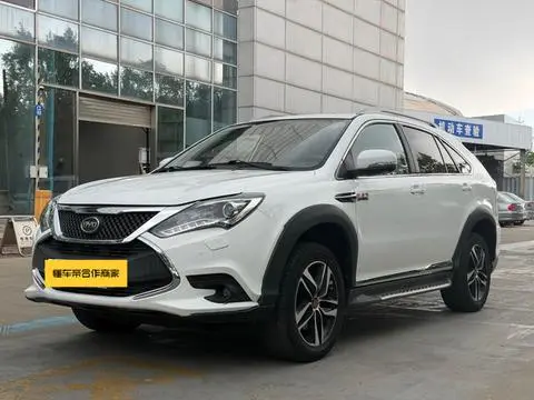 BYD Tang DM 2015