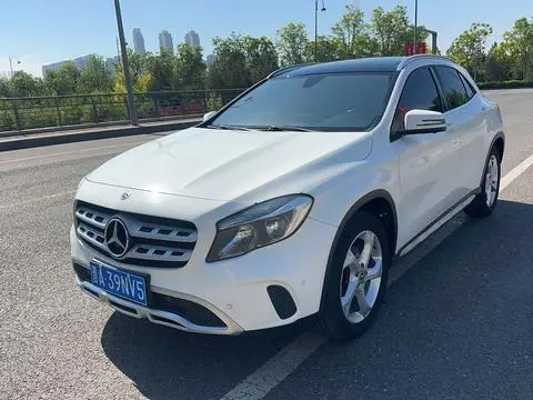 Mercedes-Benz GLA 2017
