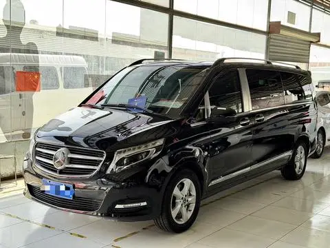 Mercedes-Benz 威霆 2018