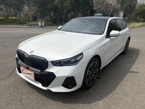 BMW 5 Series 2025