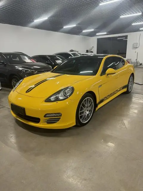 Porsche Panamera 2012