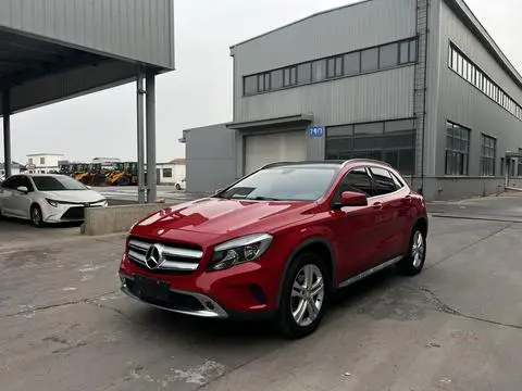 Mercedes-Benz GLA 2015