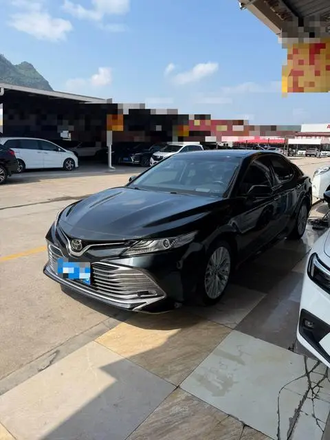 Toyota Camry 2019