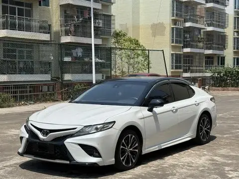 Toyota Camry 2018