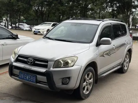 Toyota RAV4 2010