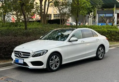 Mercedes-Benz C-Class 2018