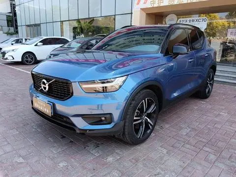 Volvo XC40 2021