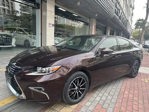 Lexus ES 2015