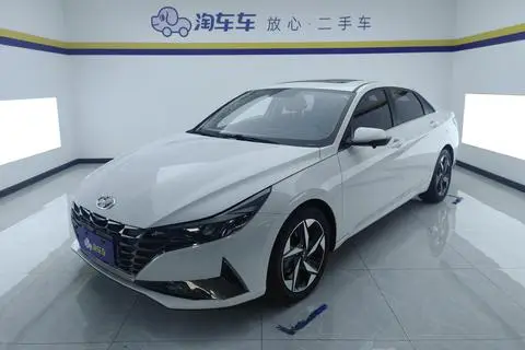 Hyundai Elantra 2022