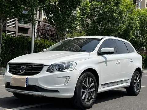 Volvo XC60 2016 — фото 1