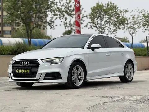 Audi A3 2019 — фото 1