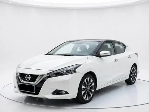 Nissan 蓝鸟 2020