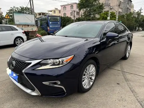 Lexus ES 2015