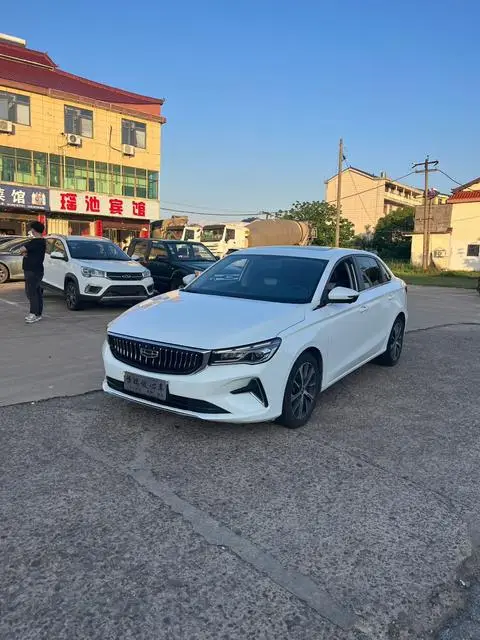 Geely 帝豪 2022