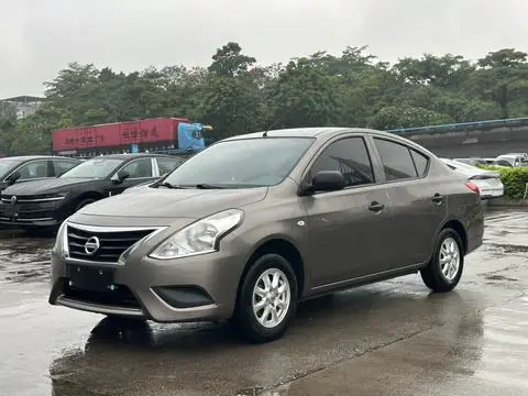 Nissan 阳光 2015