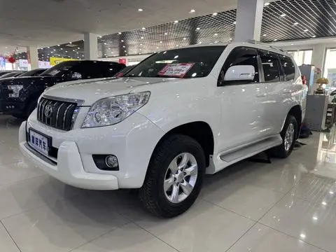 Toyota Prado 2013 — фото 1