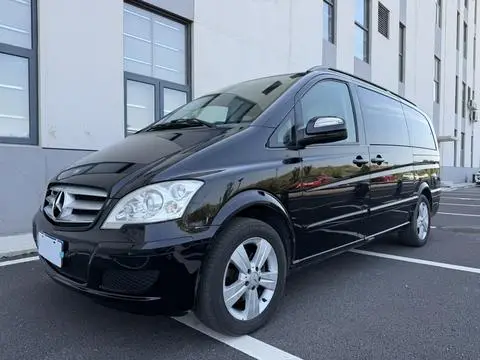 Mercedes-Benz 唯雅诺 2013