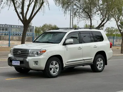 Toyota 兰德酷路泽 2012