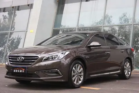 Hyundai 索纳塔九 2015 — фото 1