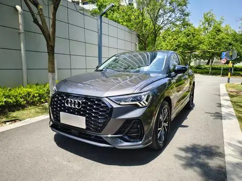 Audi Q3 Sportback 2020 — фото 1