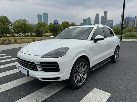 Porsche Cayenne E-Hybrid 2022