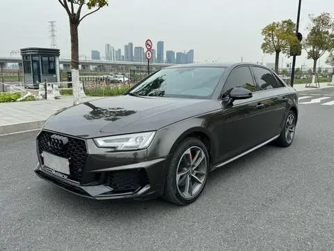 Audi A4L 2019