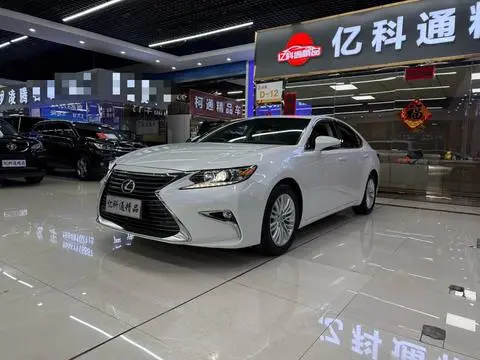 Lexus ES 2015