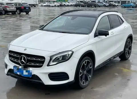 Mercedes-Benz GLA 2018 — фото 1