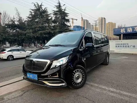 Mercedes-Benz 威霆 2021