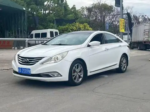 Hyundai 索纳塔八 2014 — фото 1