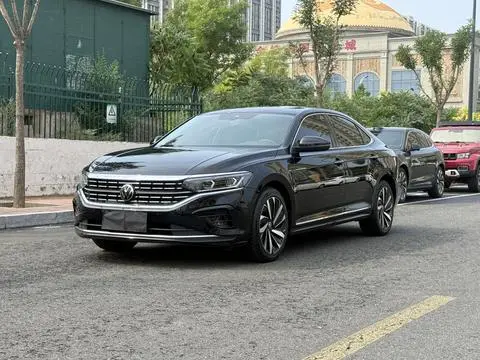 Volkswagen Passat 2022