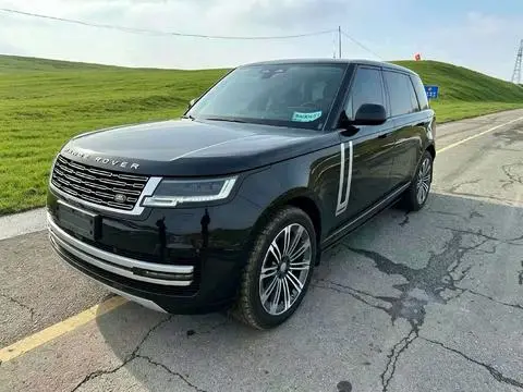 Land Rover 揽胜 2024 — фото 1