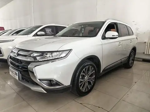 Mitsubishi 欧蓝德 2017