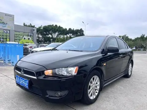 Mitsubishi 翼神 2011