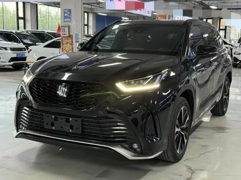 Toyota Crown Kluger 2021 — фото 1