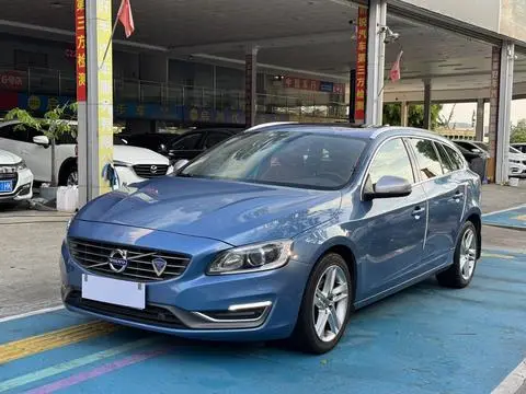Volvo V60 2015