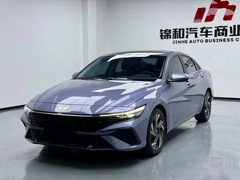 Hyundai Elantra 2023