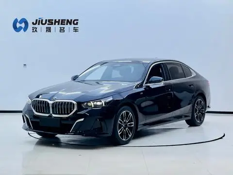 BMW 5 Series 2024